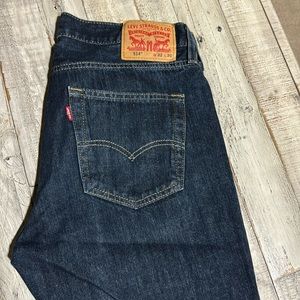 NWOT Levi’s 514 dark wash jeans. 32 x30